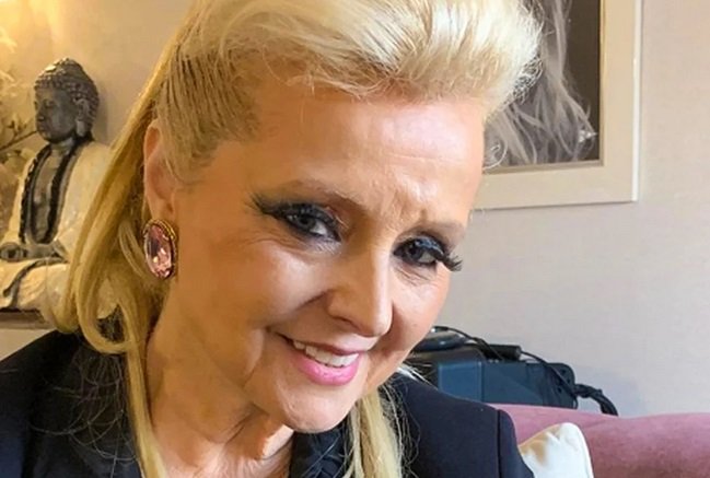 You are currently viewing Ágata manda boca aos portugueses que a criticam e gaba-se das suas conquistas